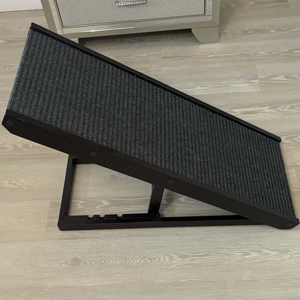 Black and Gray Pet Ramp